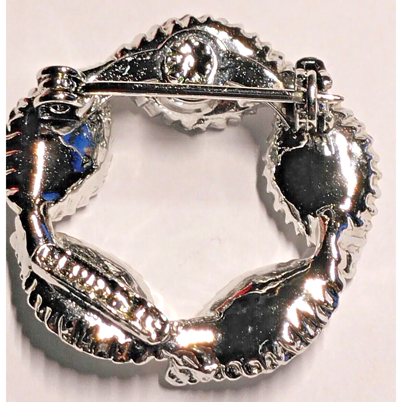 Gerry’s Silver Tone Leaf Wreath 1″ Brooch Signed Vintage Pin Ladies Jewelry