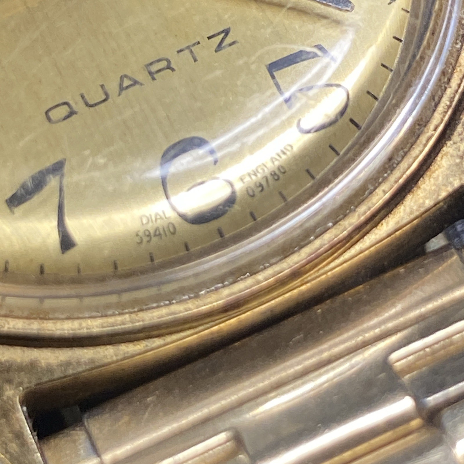 VTG 80s Timex Men’s Gold Quartz 33.5 mm Speidel Stretch Band for Parts?Untested