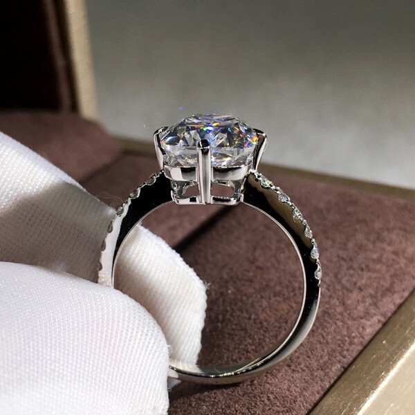 925 Silver Plated Valentine Gift Jewelry 2 CT Simulated Diamond Sparkle Ring |