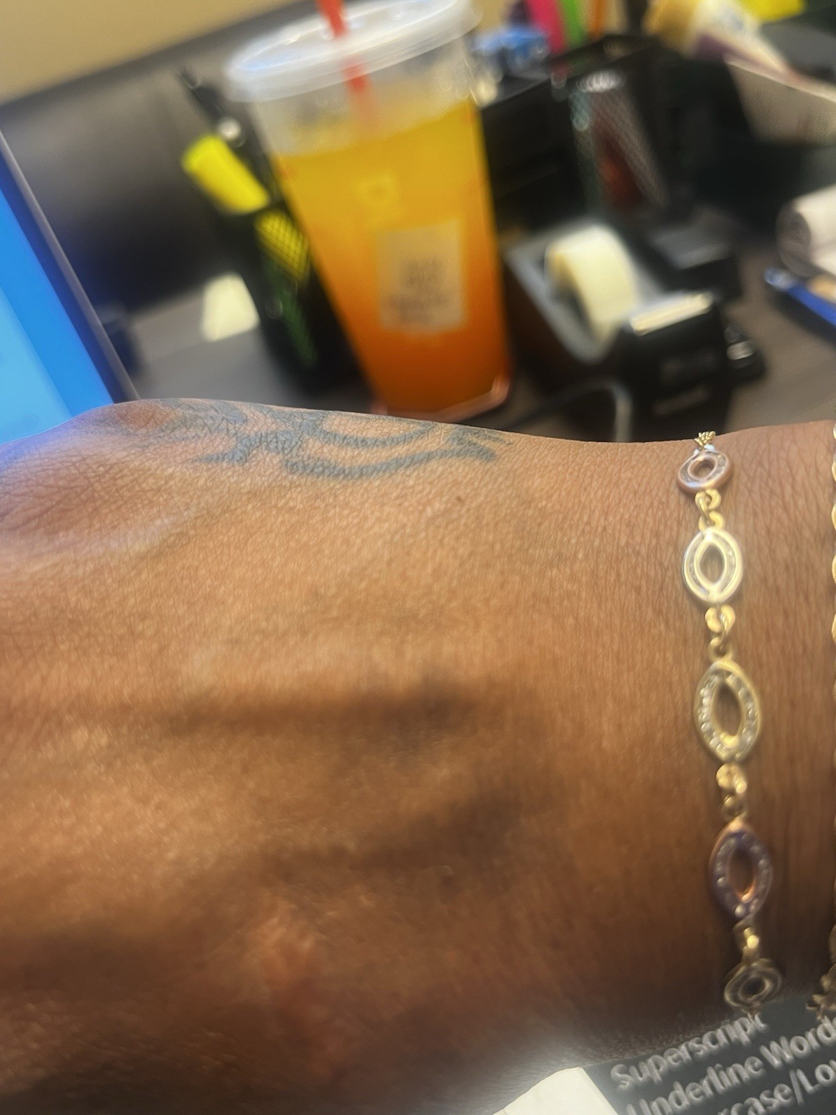 10k Multicolored Gold Bracket Size 7. Double Chain