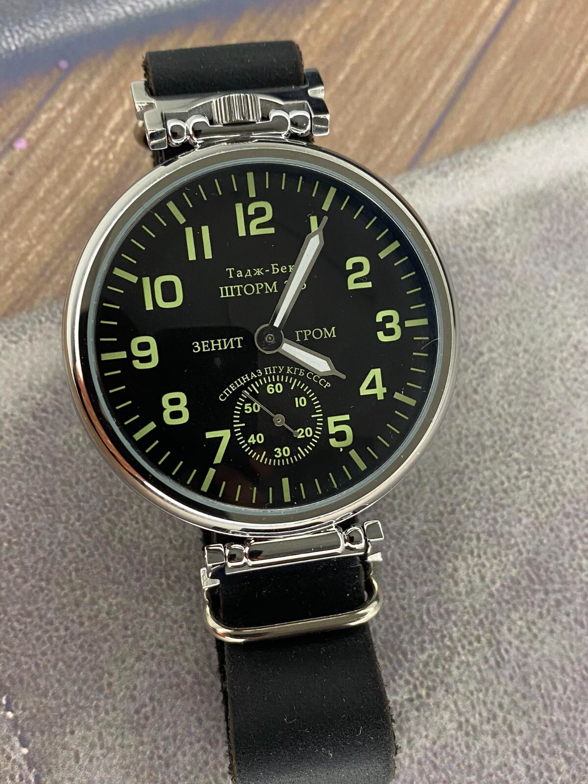 Watch Molniya Mechanical Vintage Soviet Molnija Russian 3602 Dial Wrist Man USSR