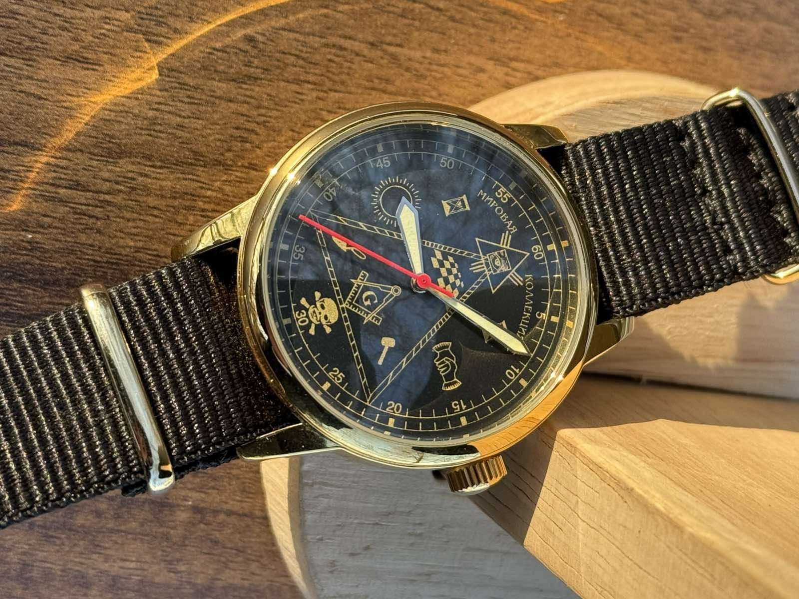Mason Raketa Watch Golden Soviet Mechanical Men Wrist Freemason Compass USSR 90s