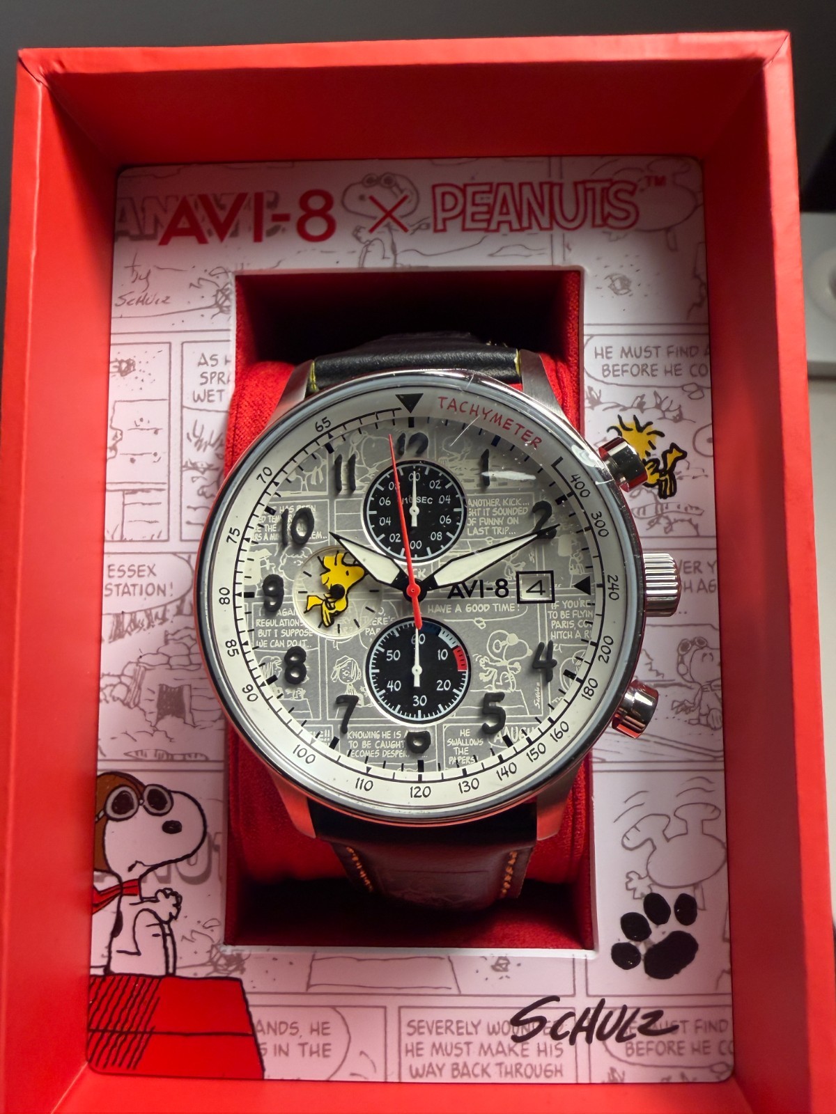AVI-8 P-51 Hawker Hurricane Peanuts Snoopy Woodstock White Chronograph /250