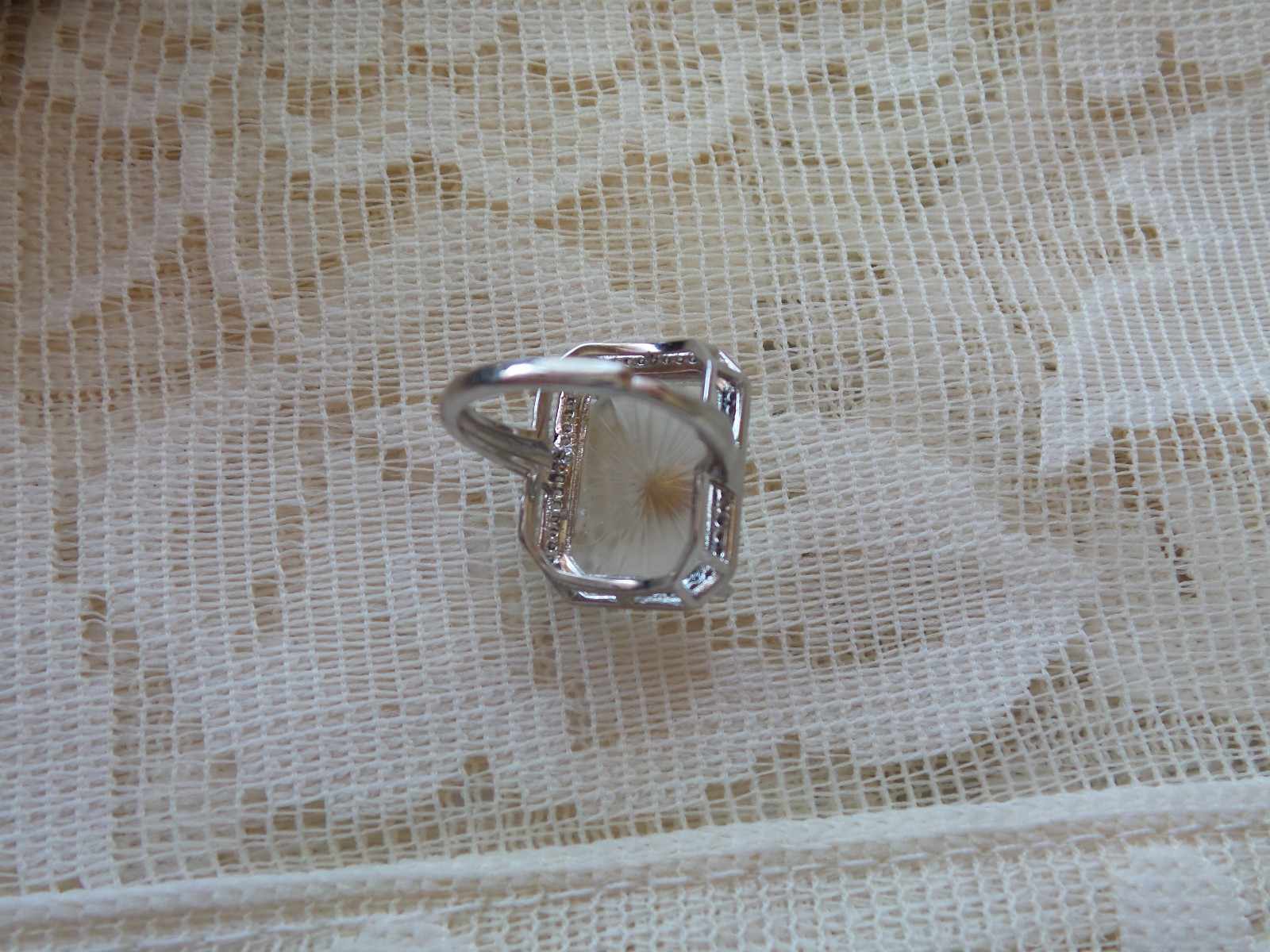 HANDMADE VINTAGE SUNRAY CRYSTAL FROSTED CAMPHOR GLASS RING STERLING SILVER