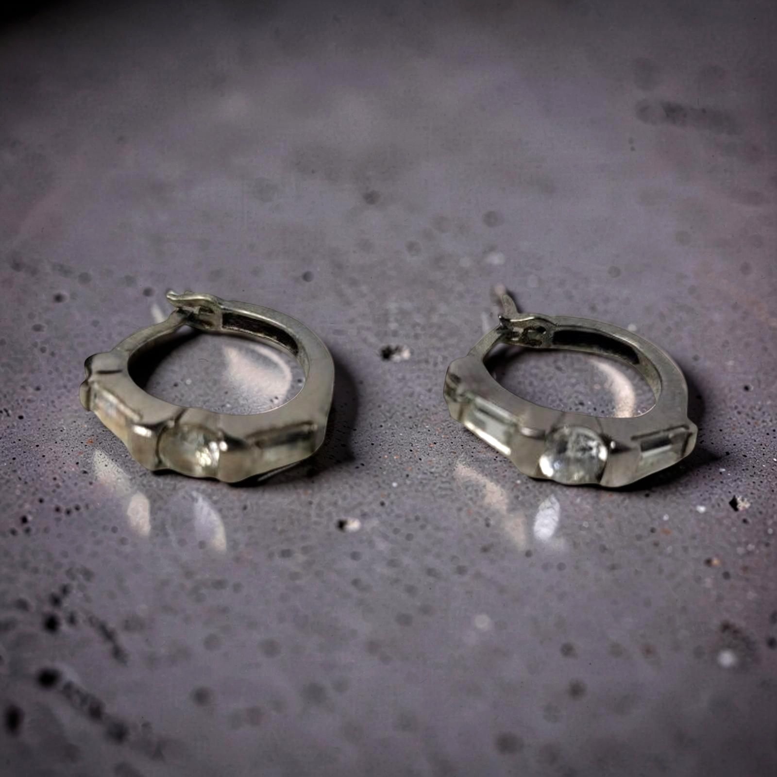 Vintage Huggie Hoop Silver Tone Chrystal Lined Latch Back Earrings