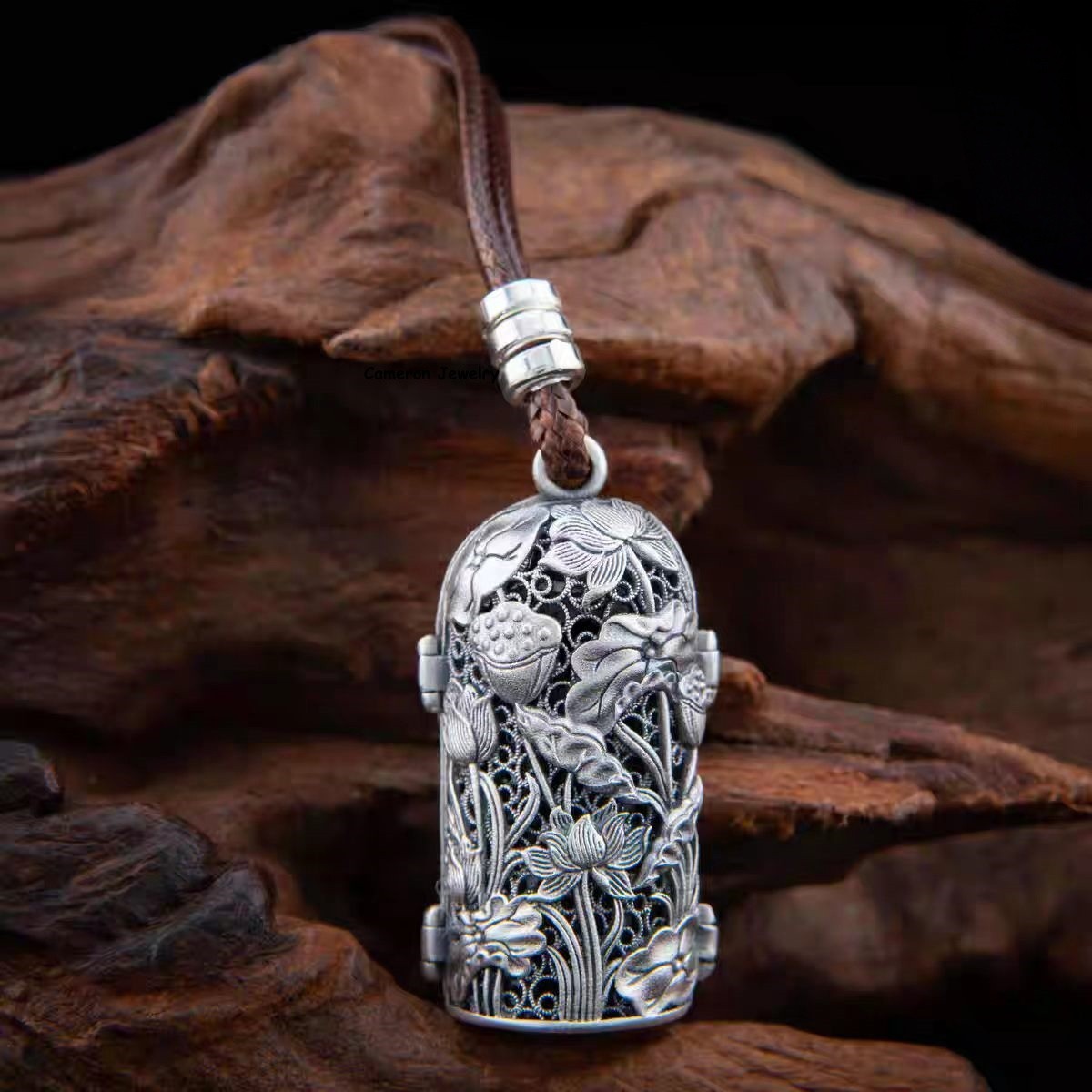 999 Fine Silver Filigree Western Three Saints Locket Openable Pendant 29-30g