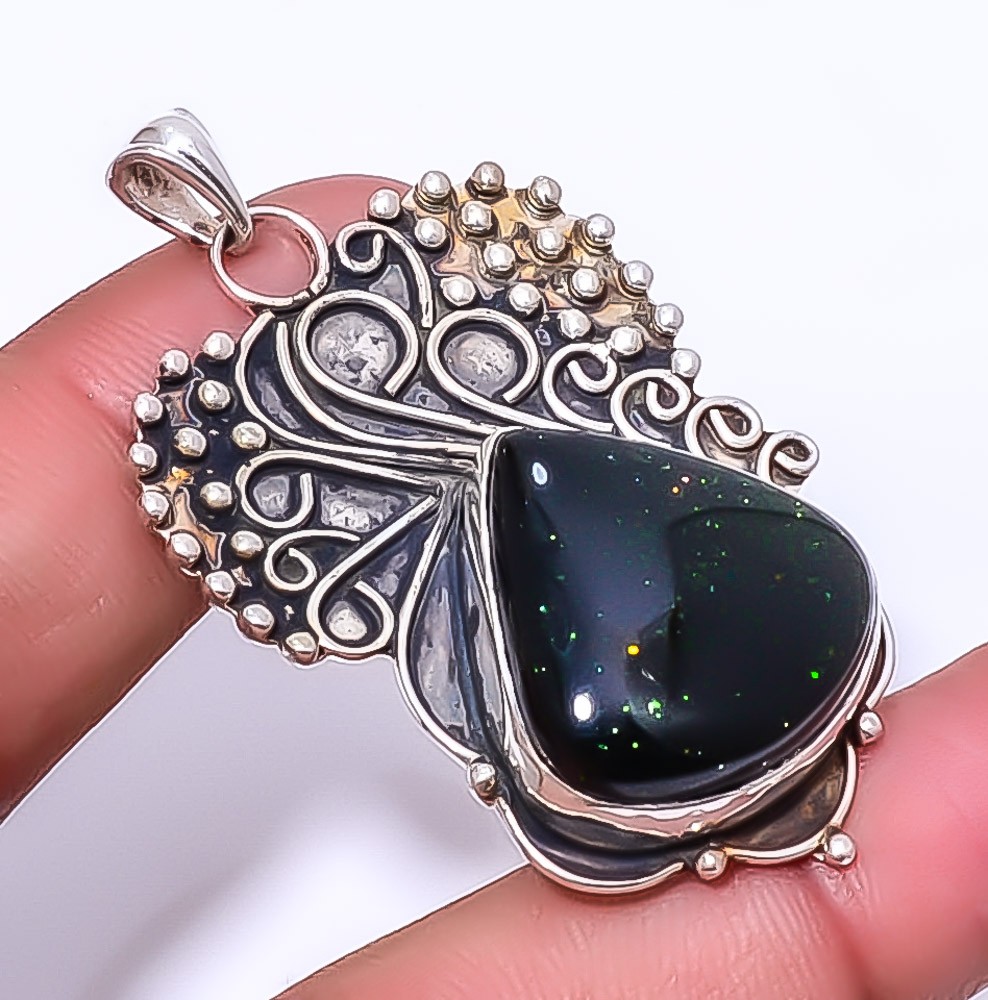 Green Sunstone 925 Sterling Silver Designer Pendant 2.34″ A330