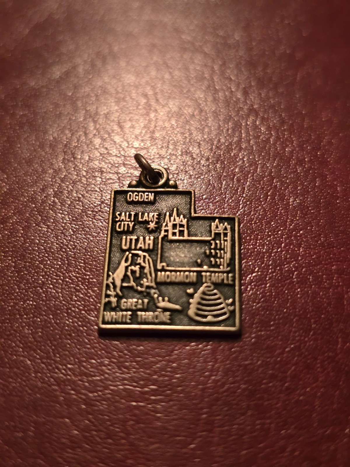 UTAH * State Charm for Bracelet * Sterling Silver 925 * Mormon White Throne
