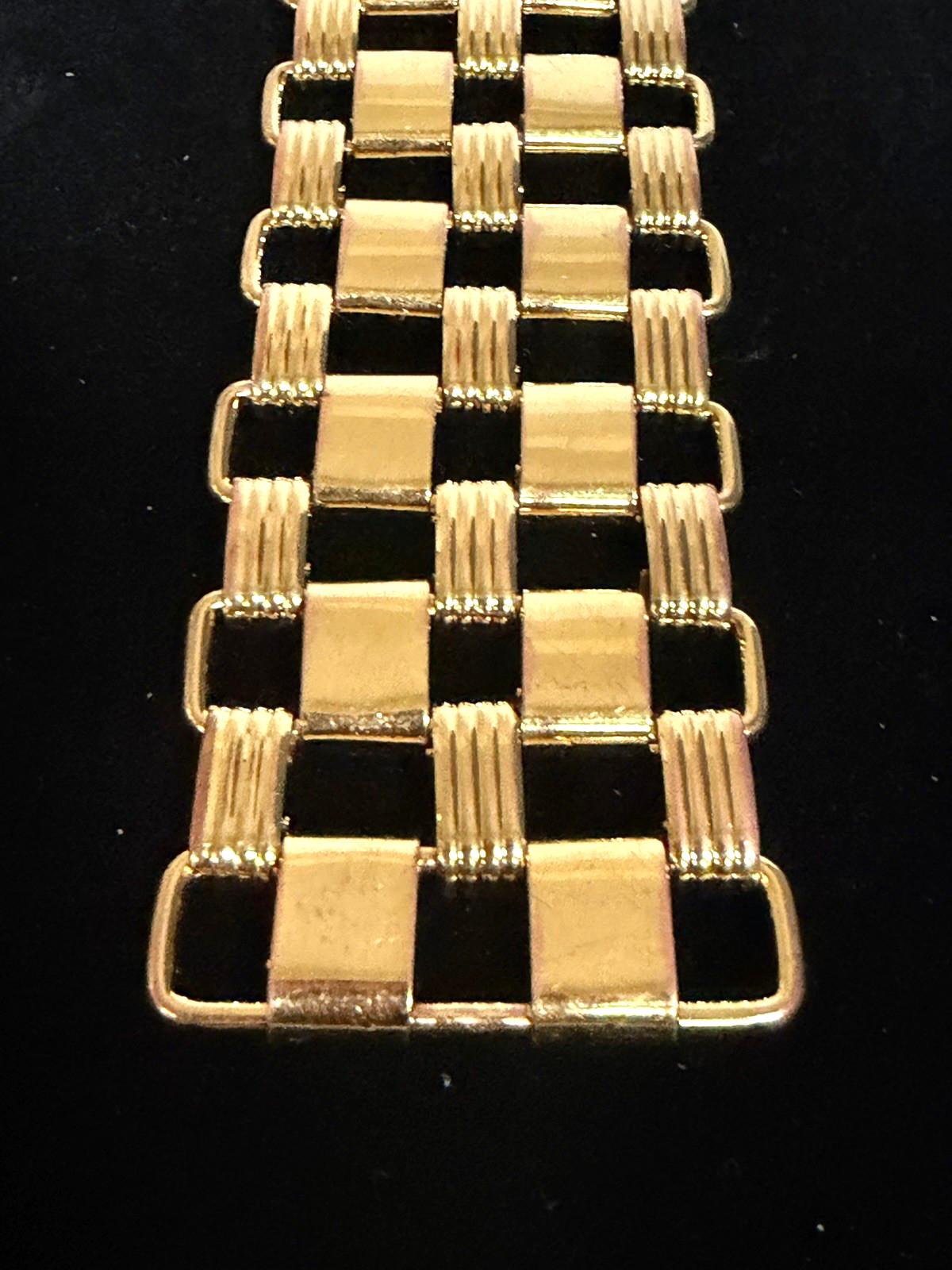 J. CREW Signed: Gold Tone Link Statement Wide 7″ Bracelet Fold Over Clasp