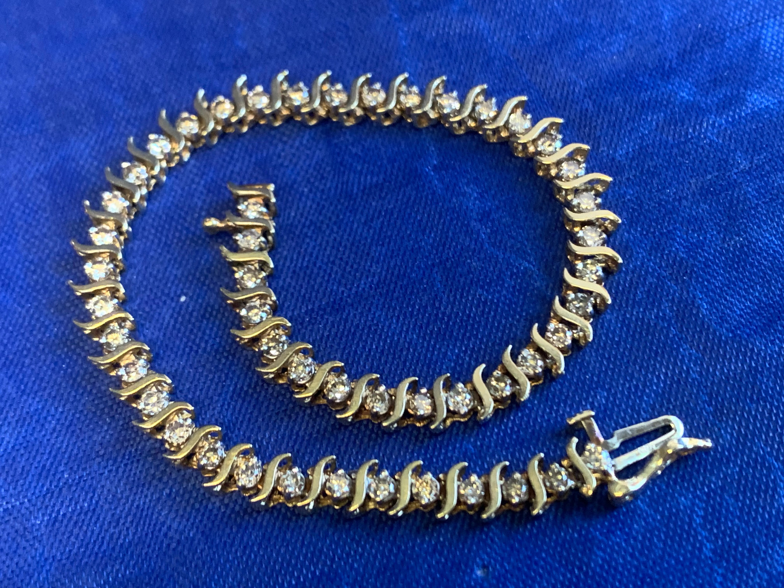 10K Yellow Gold Diamond Bracelet 7.71g Fine Jewelry 7″ Round Prong Box Clasp