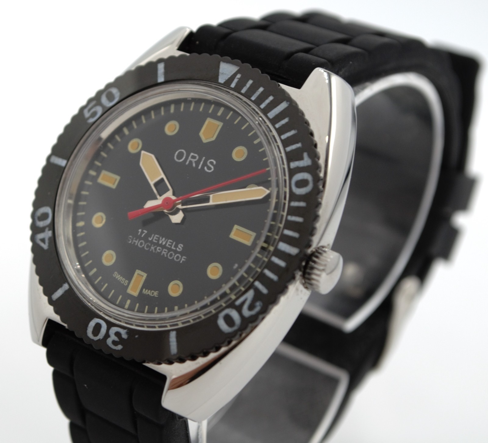 Vintage 1980s manual ORIS 38 mm Men’s Divers Watch 17 Jewels Swiss Made