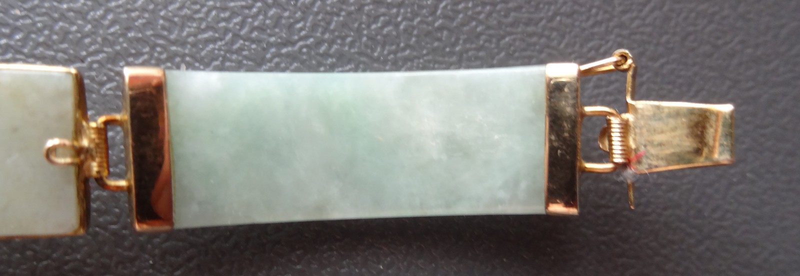 Vtg Chinese 14K Yellow Gold Jade Link Dragon Panels Bracelet Pale Green Celadon