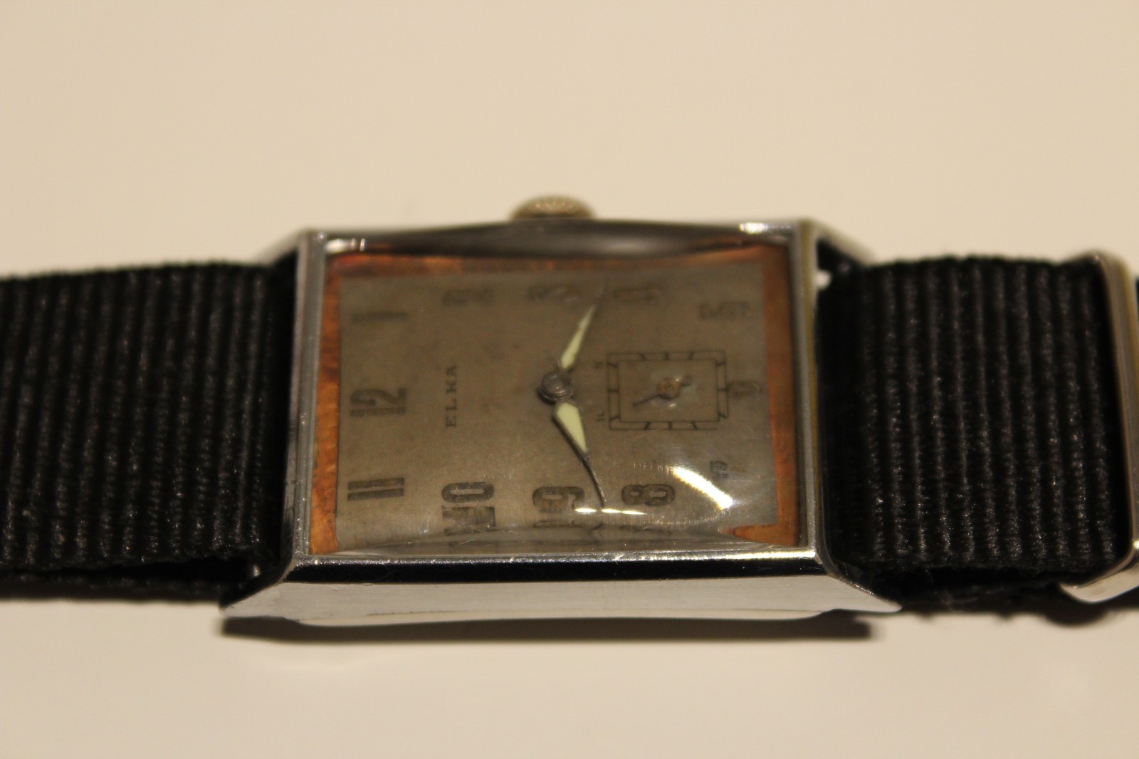 VINTAGE WW2 MILITARY RARE BIG RECTANGULAR MECHANICAL MEN’S WATCH “ELKA” 16 J