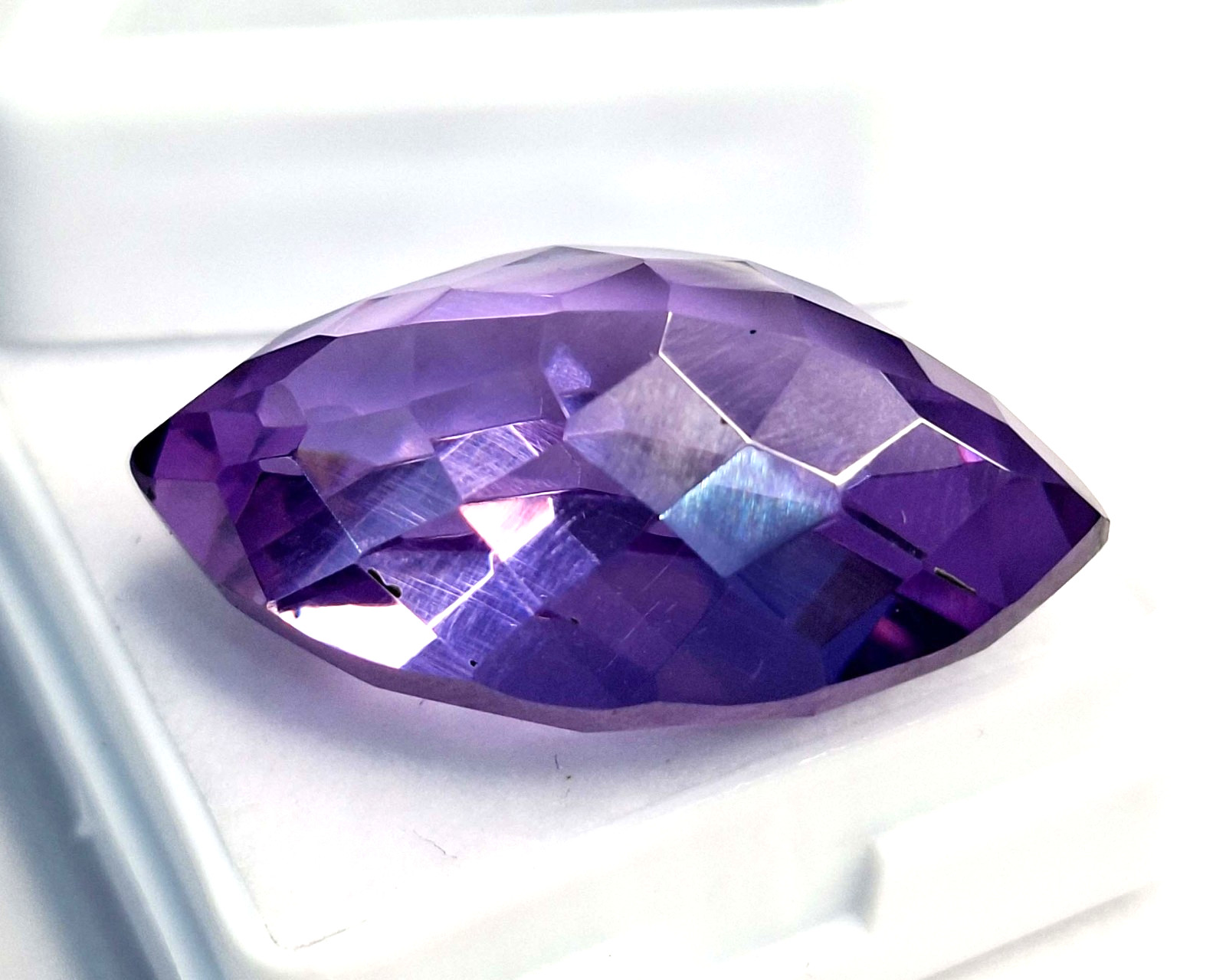 Purple Zircon Marquise Cut 58-60 Ct Natural VVS Loose Certified Gemstone RK856