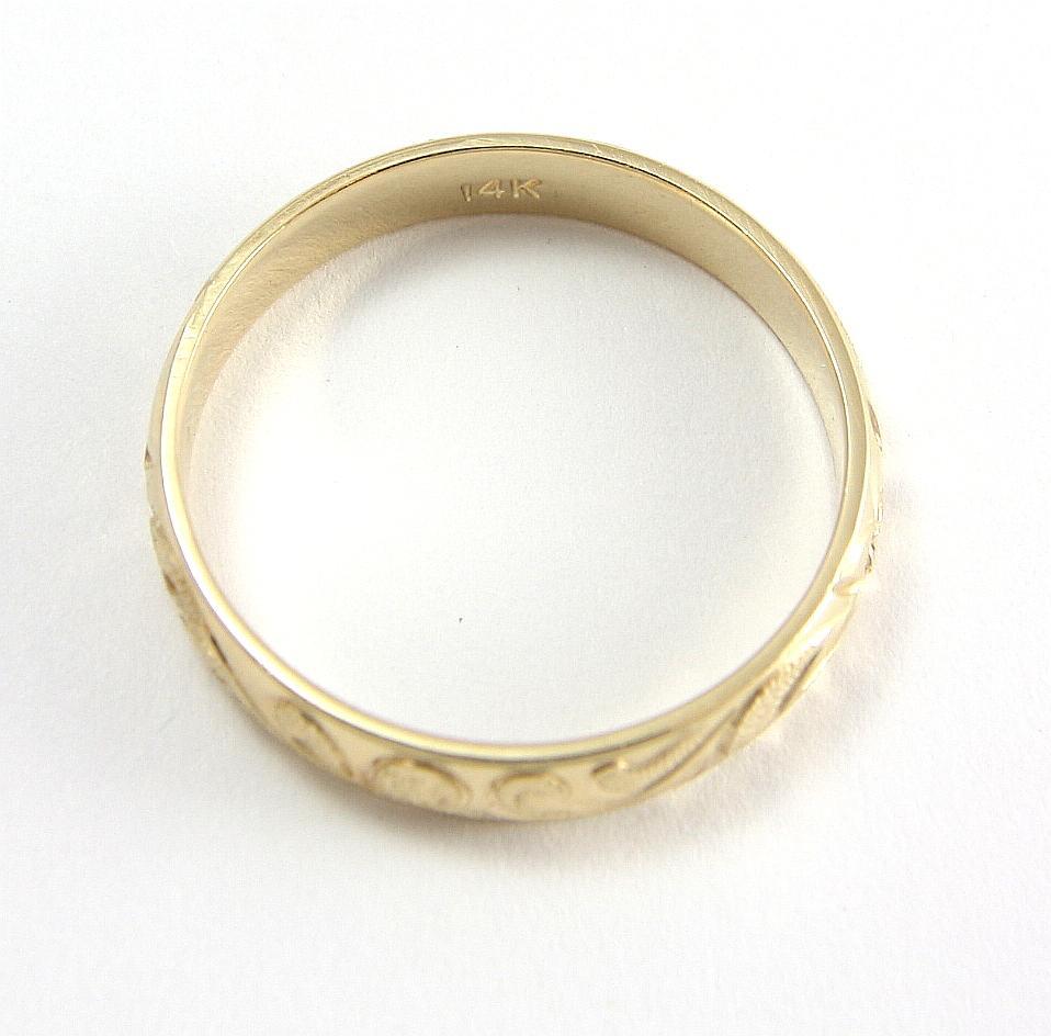 14K YELLOW GOLD CUSTOM HAND ENGRAVE HAWAIIAN QUEEN PLUMERIA SCROLL BAND RING 4MM