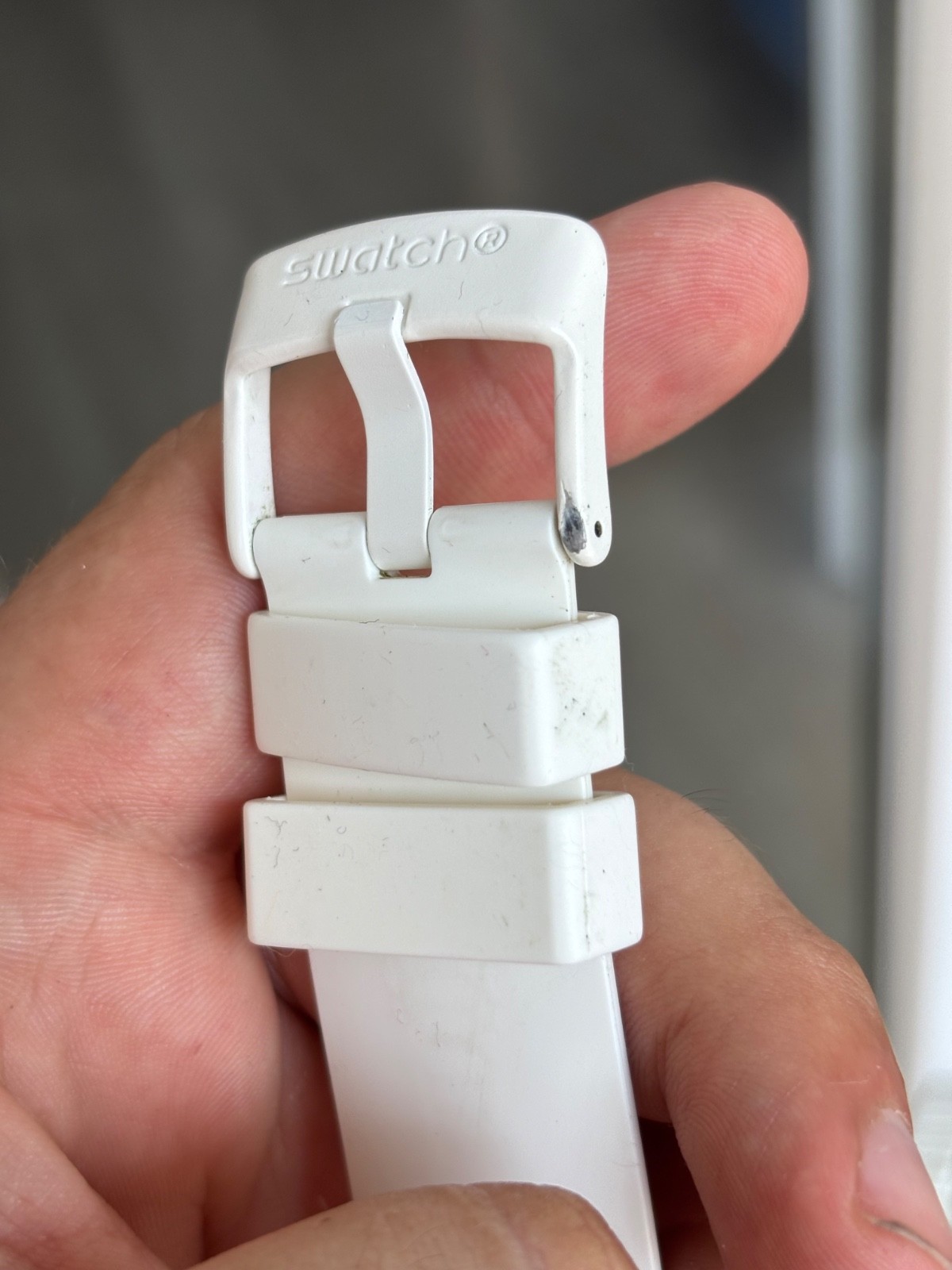 SWATCH Touch Range White Quartz 39mm Unisex