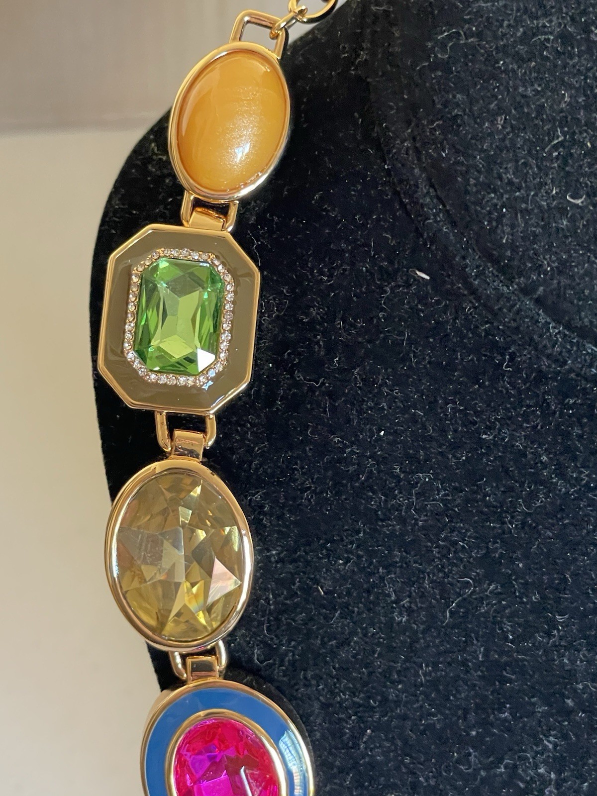 KURT GEIGER SIGNATURE GOLD TONE STONE GEM COLLAR NECKLACE MULTI 18”+ 2”