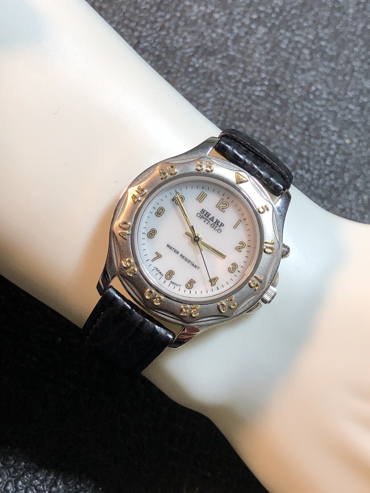 Vintage SHARP Opti-Glo Men Watch White Dial Silver Tone Fixed Bezel (read)