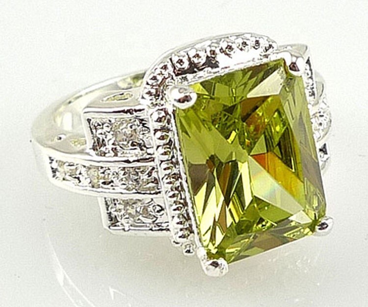 925 Silver Plated Luxurious Ring For Birthday Gift 3.5 CT CZ Women Wedding Ring