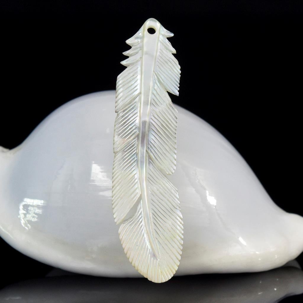 Bird Feather Carved Mother of Pearl Shell Pendant Jewelry Making Supply 1.95g