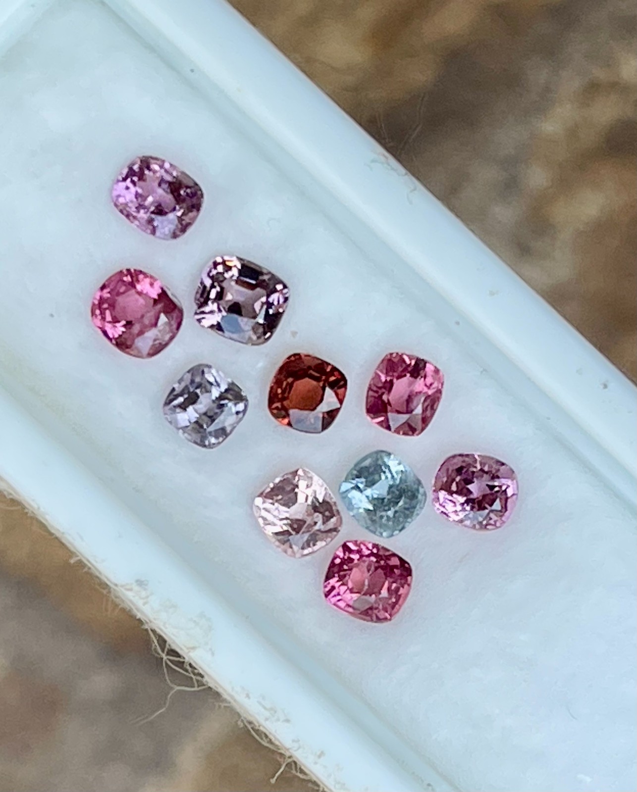 Natural 100% VVS-VS 10/Pc 4.49 ct Cushion Multi,color Spinel Mogok Gemstone