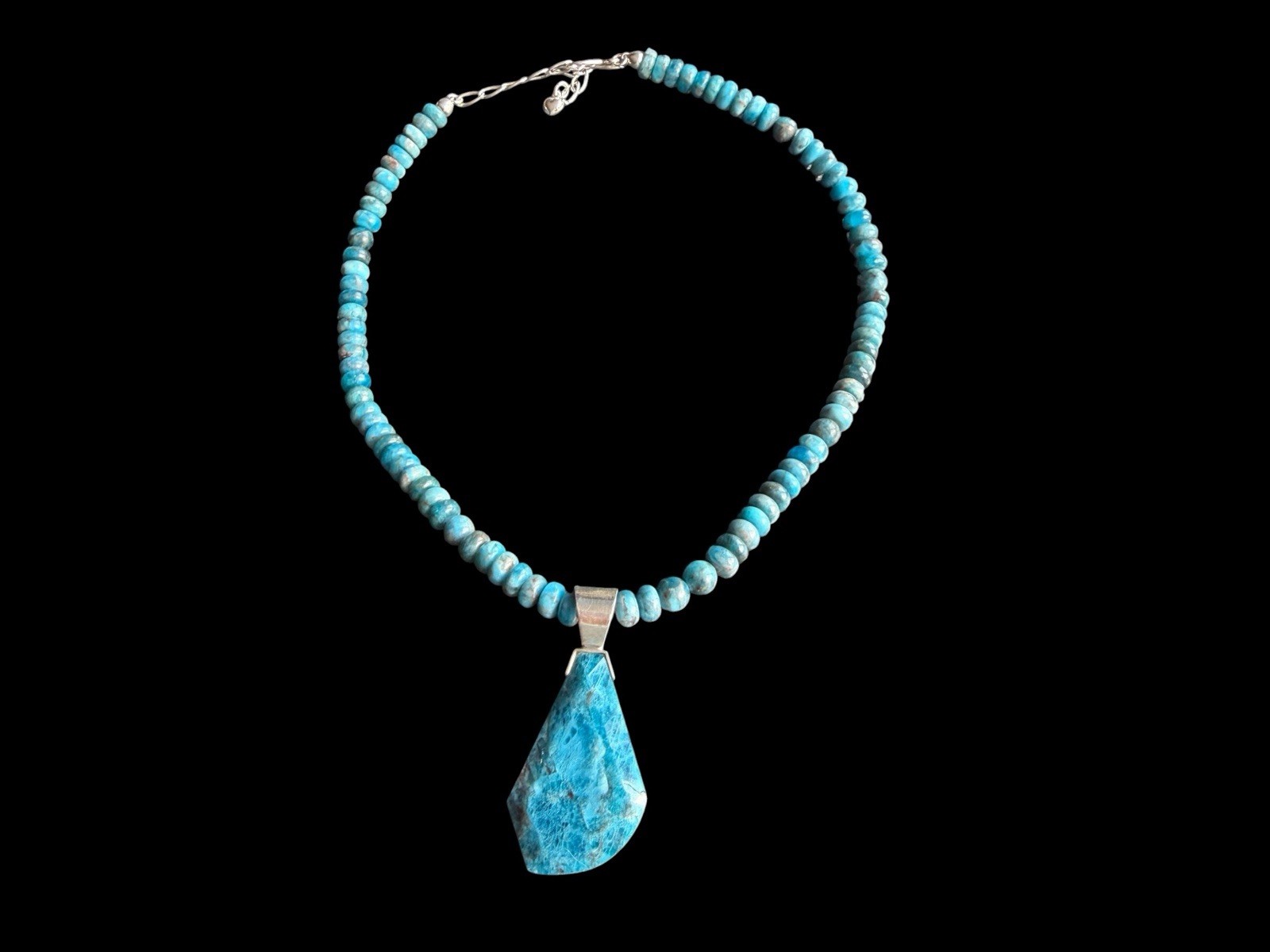 Signed Jay King DTR Sterling Silver Blue Apatite Pendant Beaded Necklace