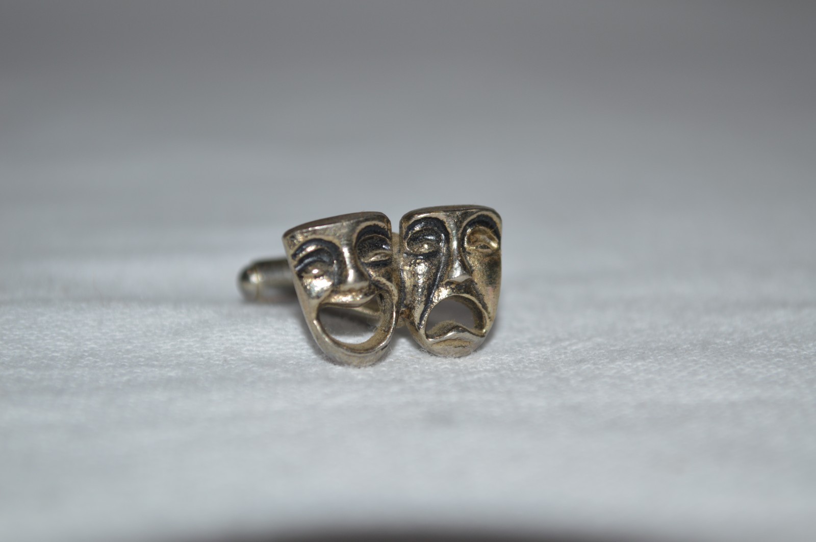 CUFF LINKS – SILVER TONE DRAMA COMEDY TRAGEDY THEATER MASK CUFF LINKS