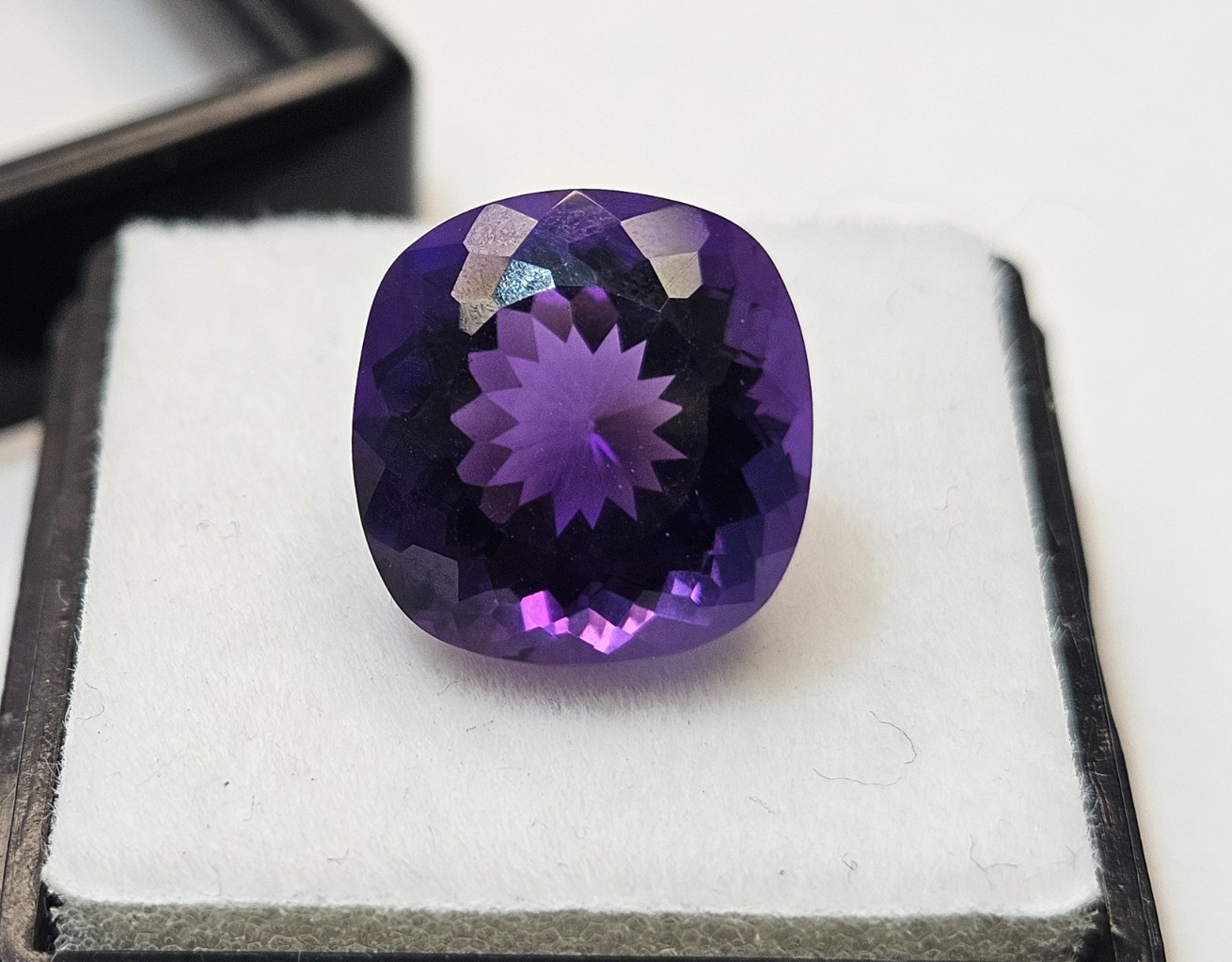 Purple Amethyst 6-7 Ct Cushion Cut Natural Certified For Ring Making Gemstone