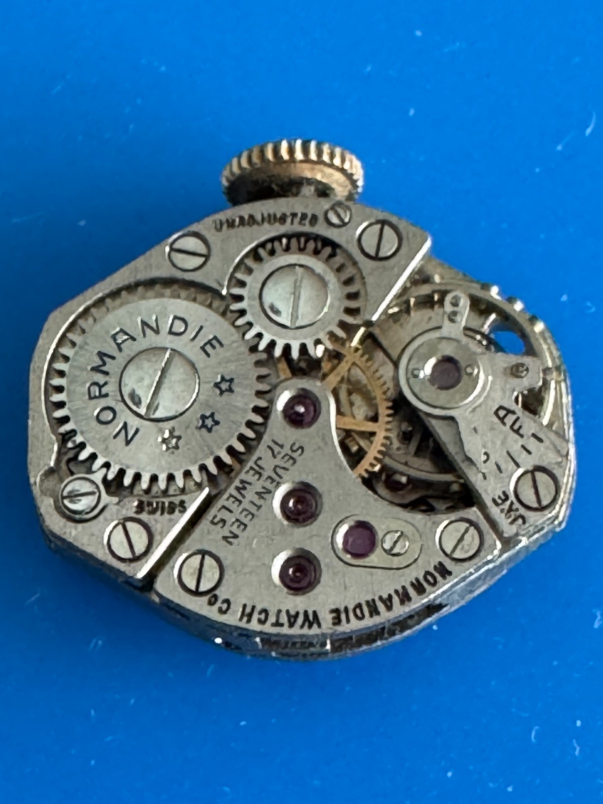 VINTAGE 18.15 X 15 MM LADIES NORMANDIE SWISS WRISTWATCH MOVEMENT BAD STAFF