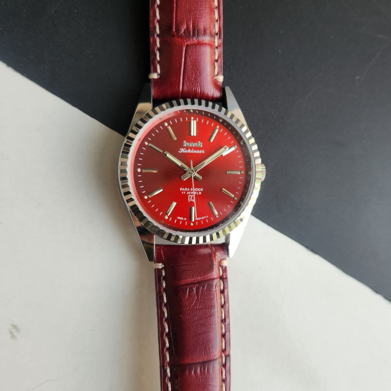Vintage HMT Kohinoor Fluted Bezel Mechanical Hand Winding Wrist Watch A01
