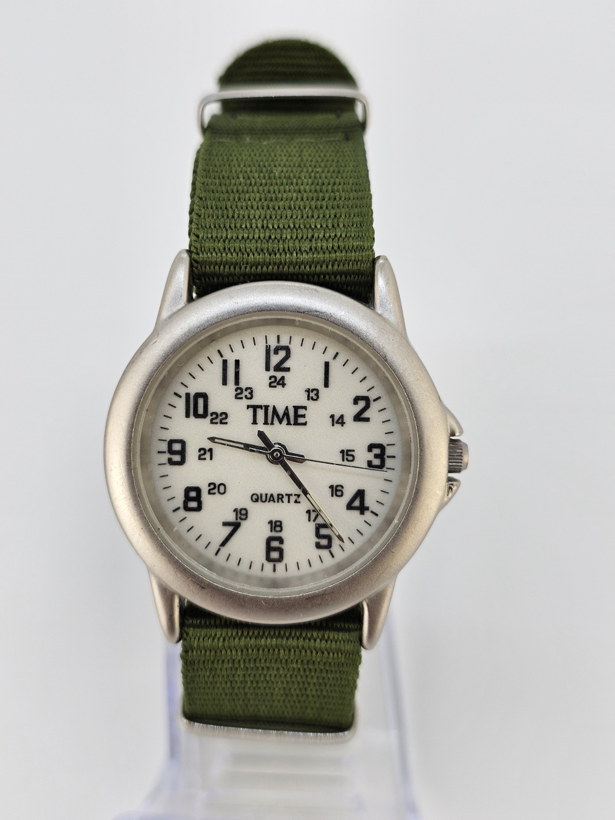Women’s Field Watch 34MM Gray Dial New Nylon Army Green Band NEW Battery READ