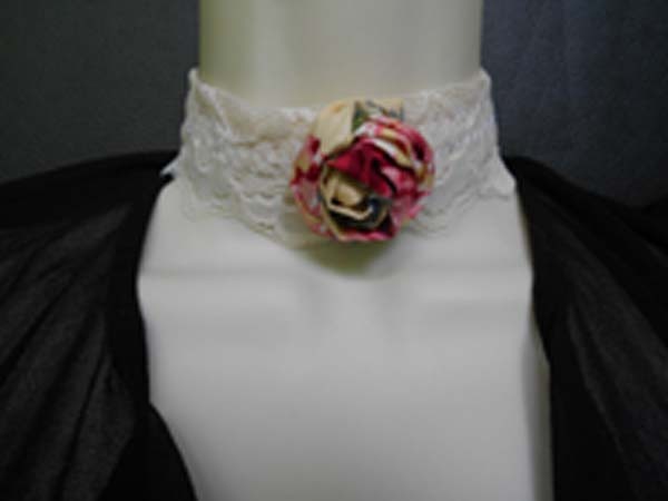 Retro Shabby Chic Victorian Lace and Rolled Fabric Rose Choker Necklace