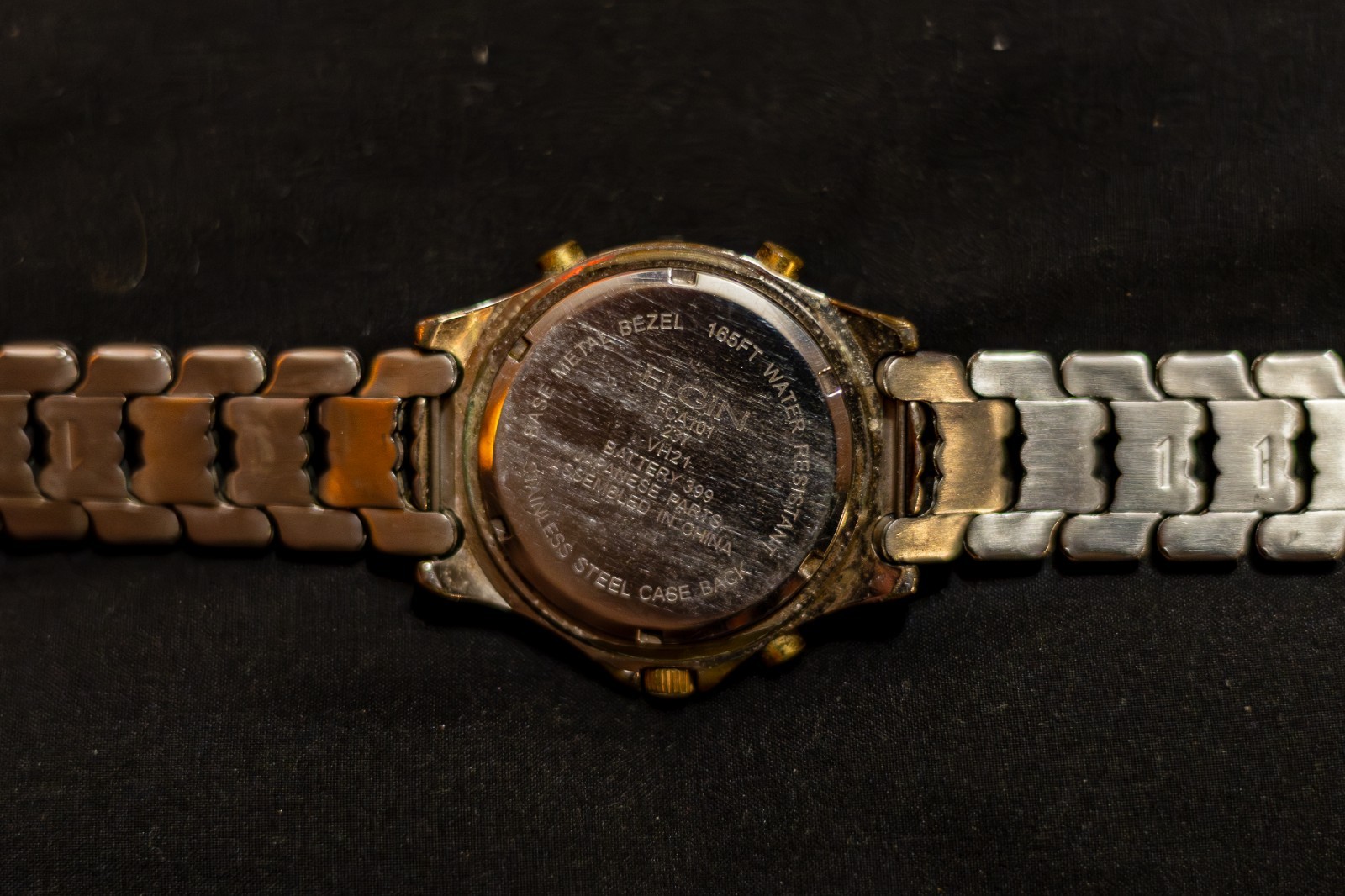 Vintage Elgin Ana-Digi Two-Tone Men’s Diver Watch – Ref. FCA101 – FOR PARTS
