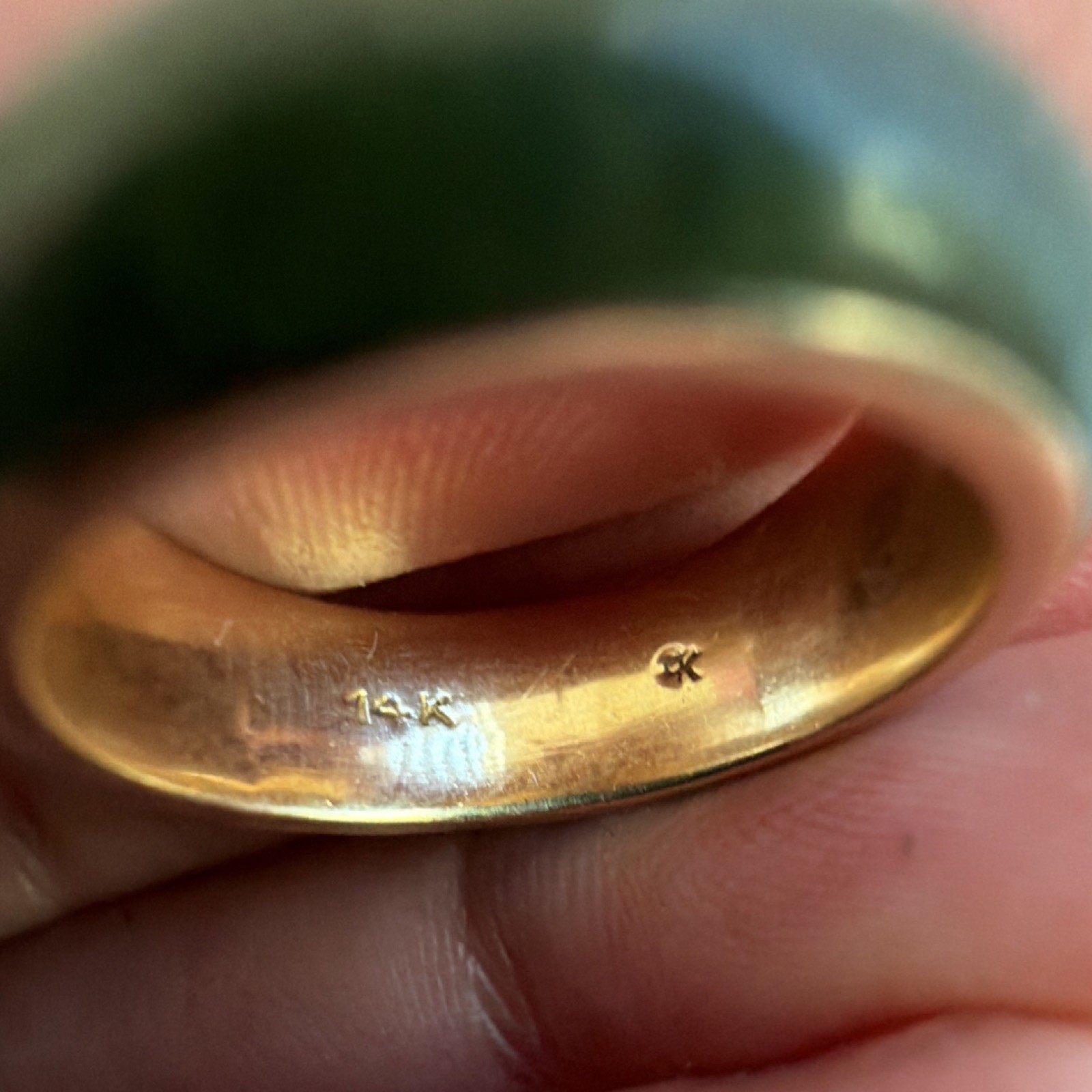 Authentic Calvin Klein 14K Yellow Gold Nephrite Jade Eternity Ring Sz 6.5