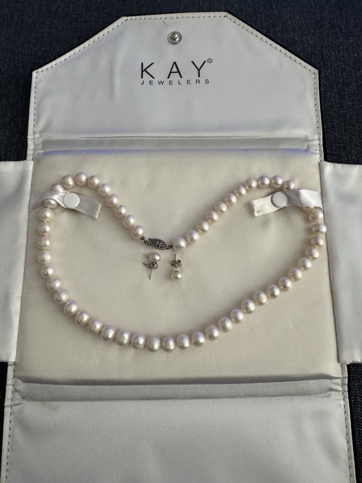 Kay Jewelers Genuine Pearl Necklace And Earring Set