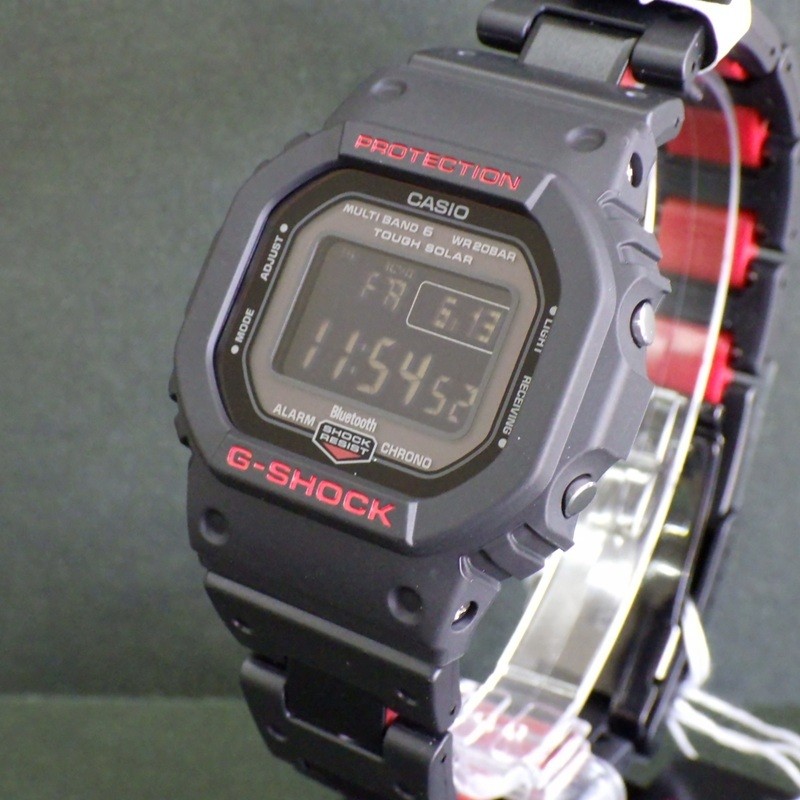 brand new Casio G SHOCK GW B5600HR 1JF Solar Radio Digital Inverted LCD Composit