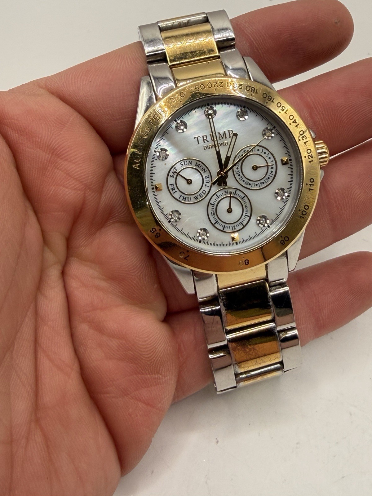 Vintage Donald Trump Watch TR1075 2005 Stainless Steel Oyster Dial Diamond As Is