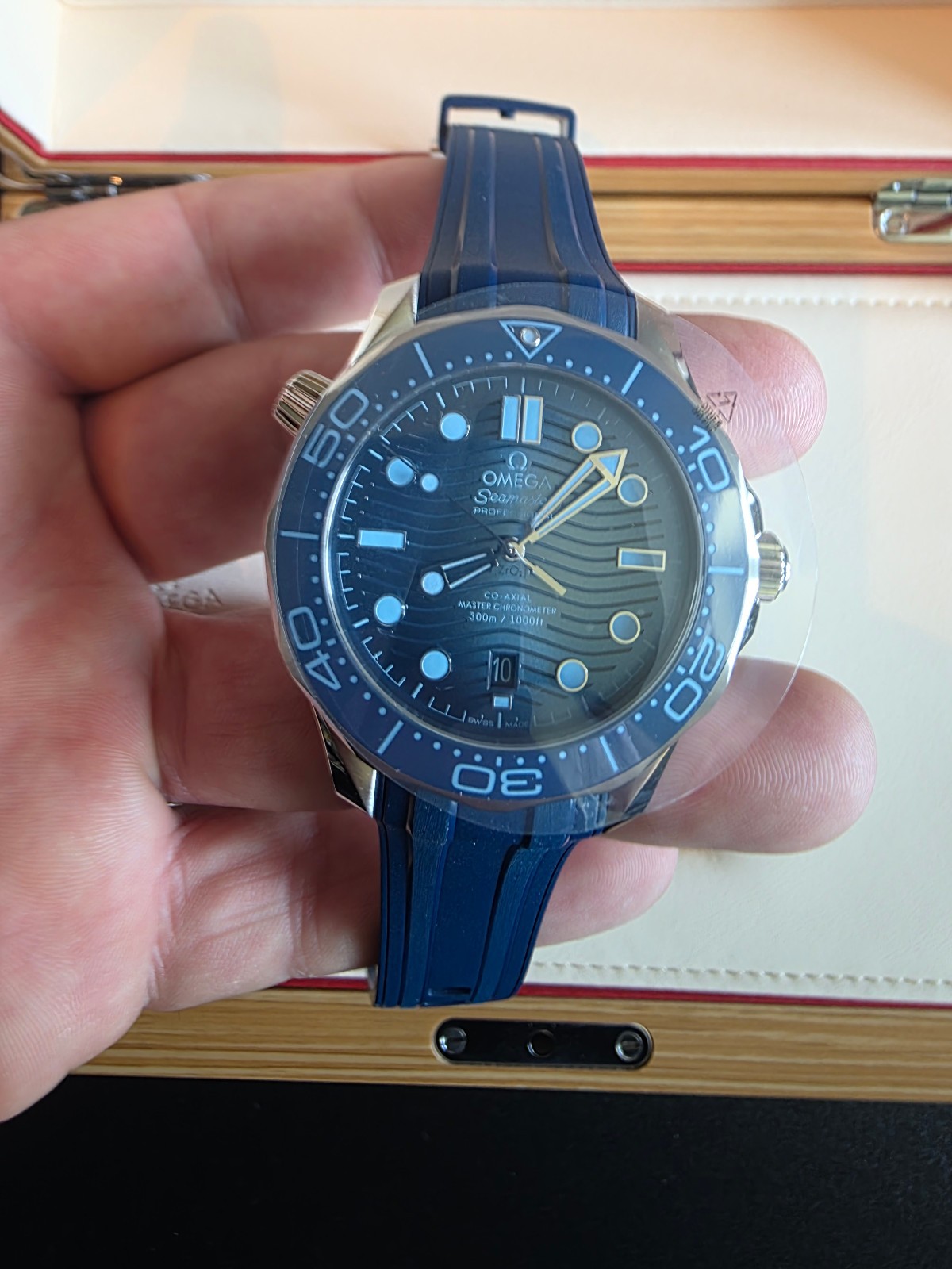 NEW NEVER WORN OMEGA 75th Anniversary Edition Seamaster Diver Summer Blue 300M
