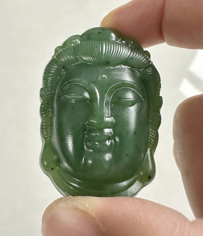 Certified Natural Hetian Jasper Jade Green Hand carved pendant Sakyamuni 释迦摩尼