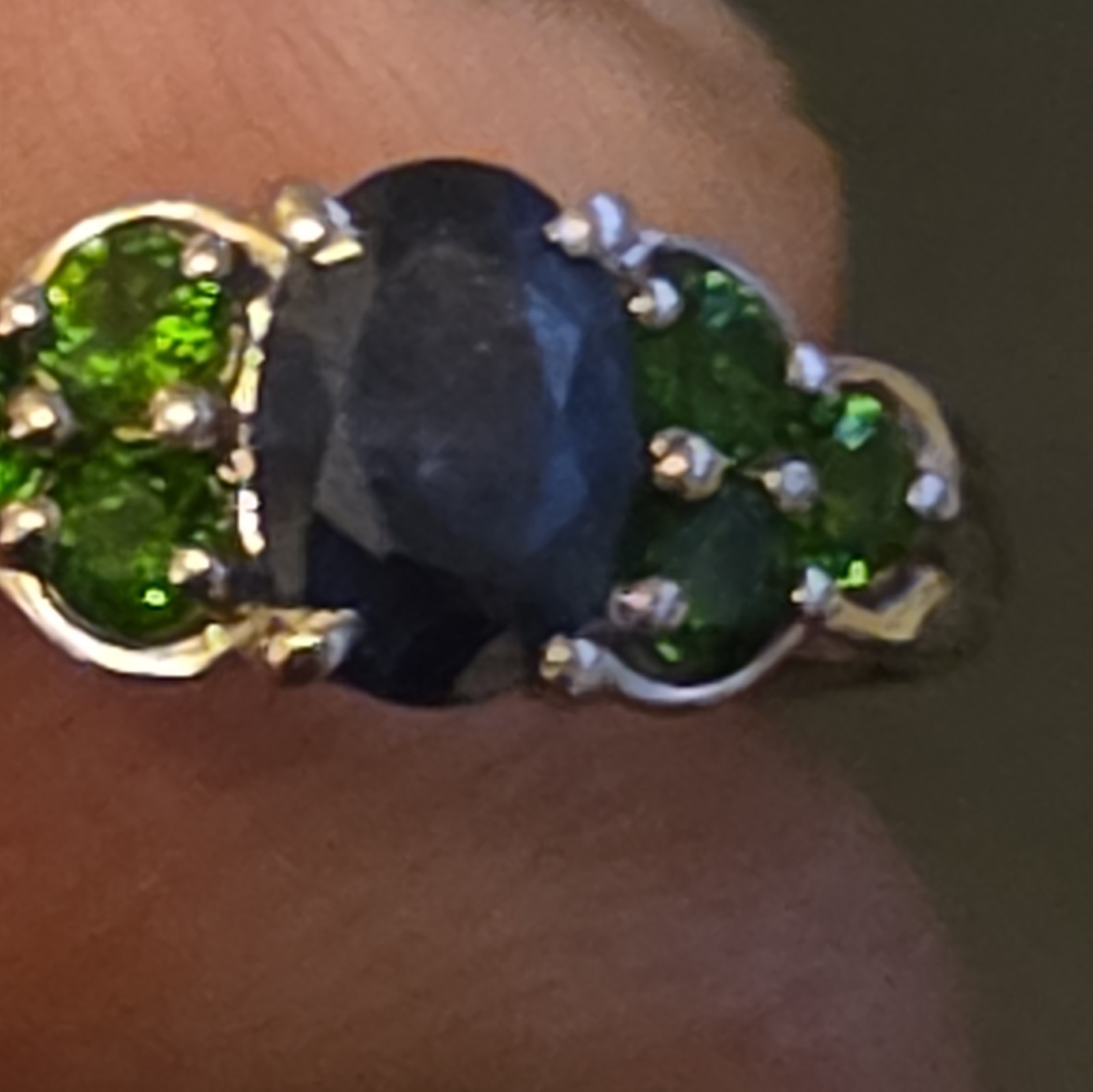 925 Silver Ring Size 6.5 Lab Created Saphire w Synthetic Emerald Accents