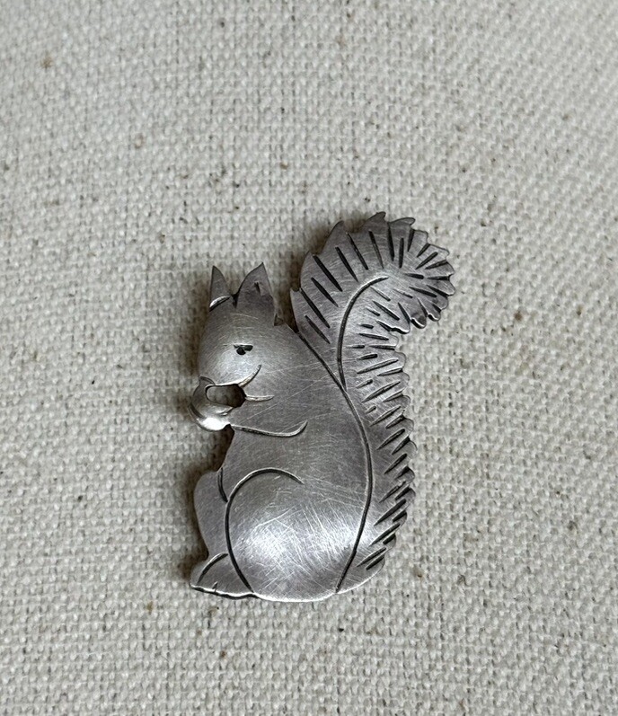 Vintage Native American? Sterling Silver Detailed Squirrel Brooch/Pin 8.6 gr #5