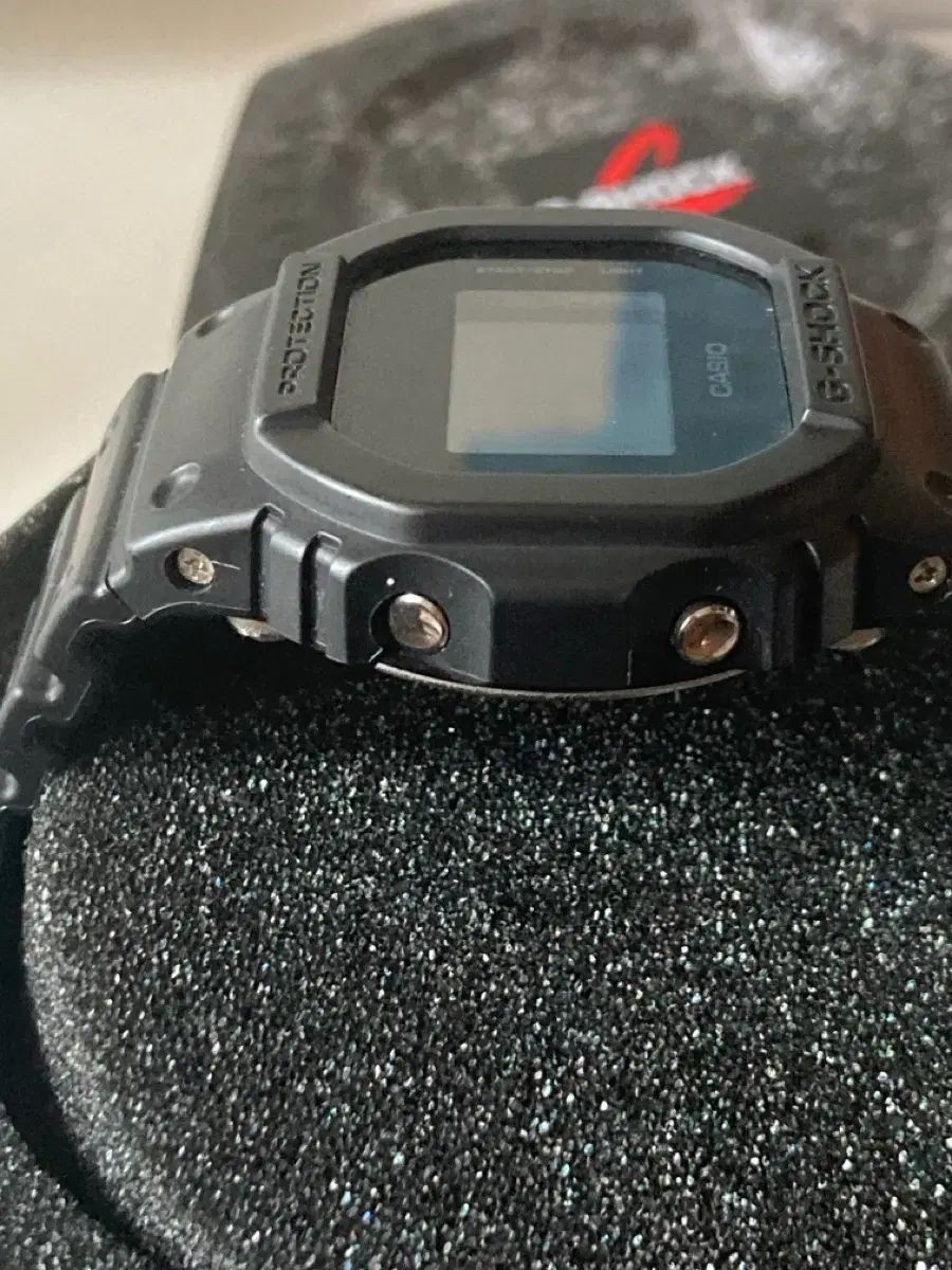 CASIO G SHOCK DW 5600BB 1