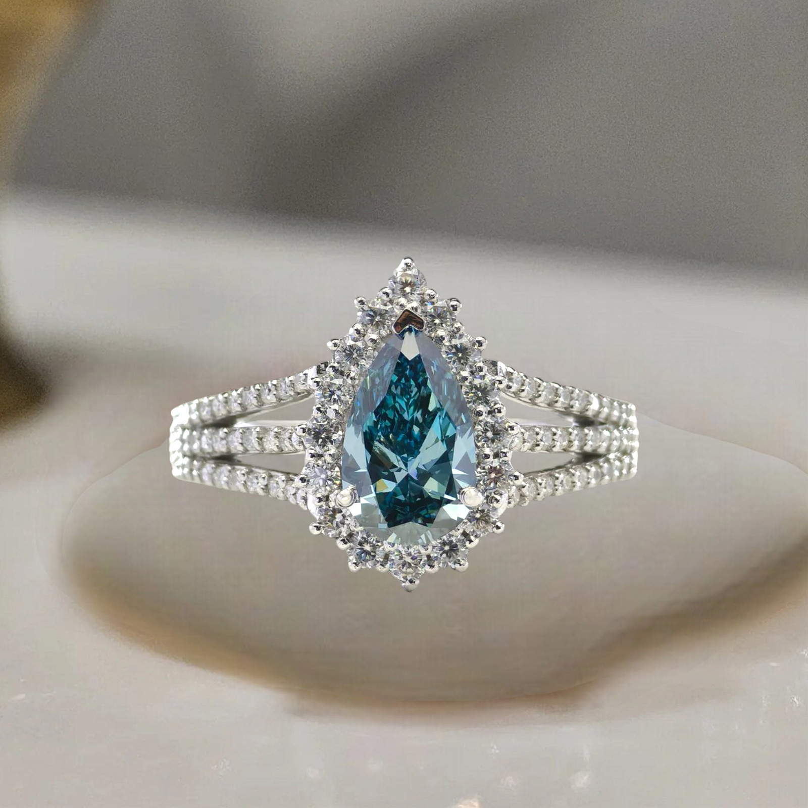 Sale ! Pear Cut 2.75 Ct Fancy Vivid Blue Diamond Ring IGI Lab Grown 950 Platinum