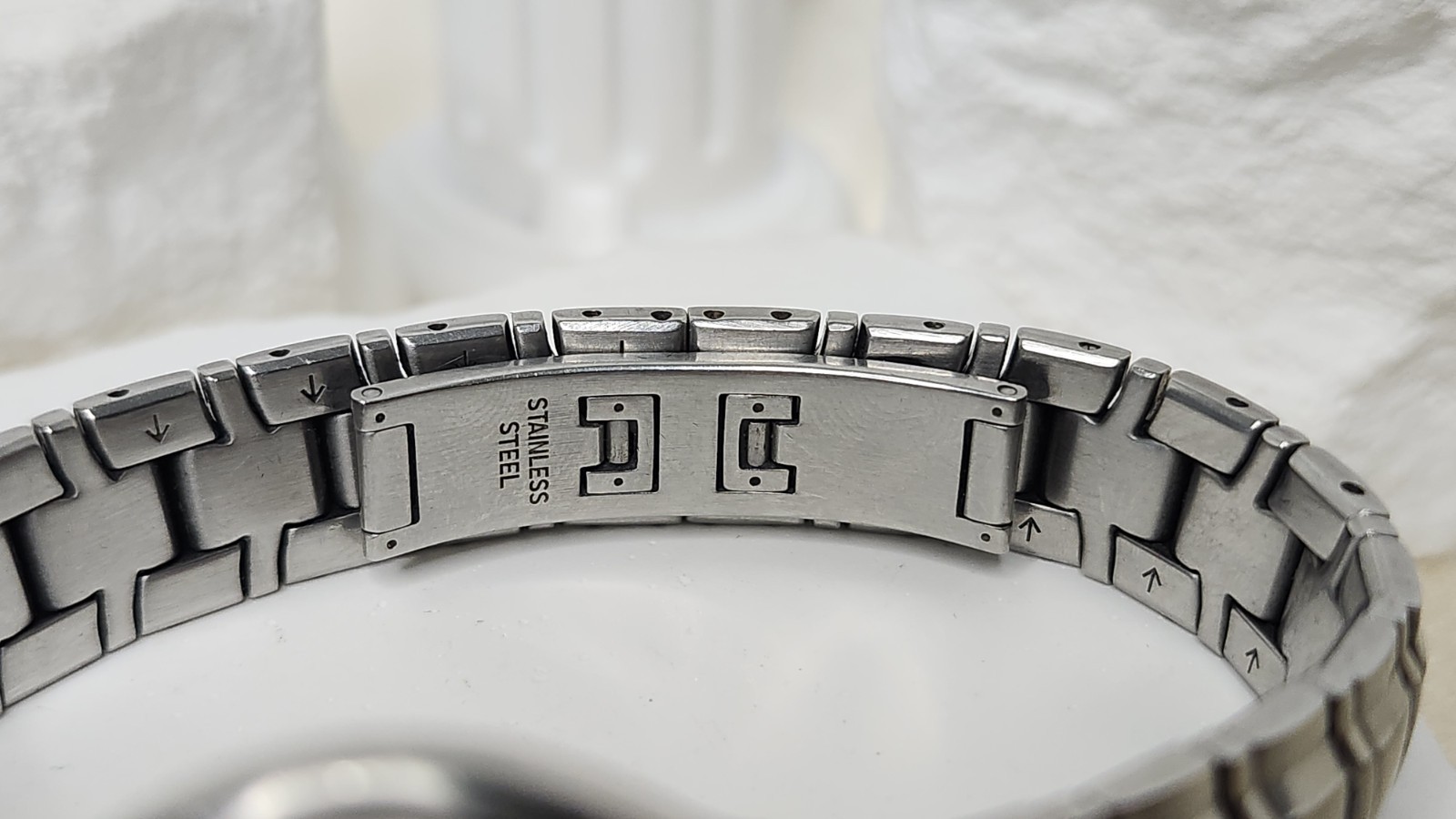 Bulova 96R02 Maestro Stainless Steel Women’s Watch With Diamonds / New Battery