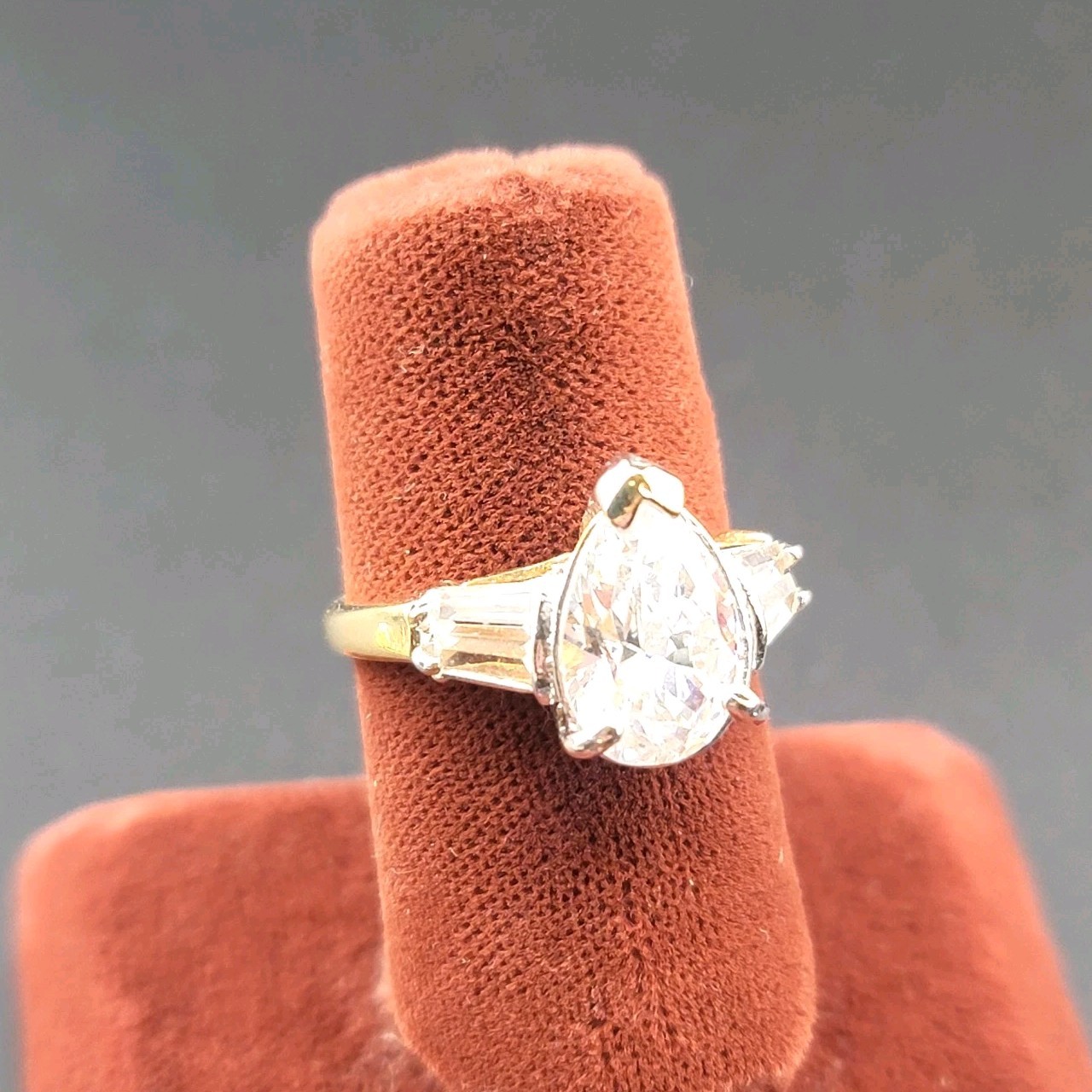 Vtg Sz 9 Ring Lg Teardrop Pear 4 Baguette Cubic Zirconia 18KGE Designer Jewelry