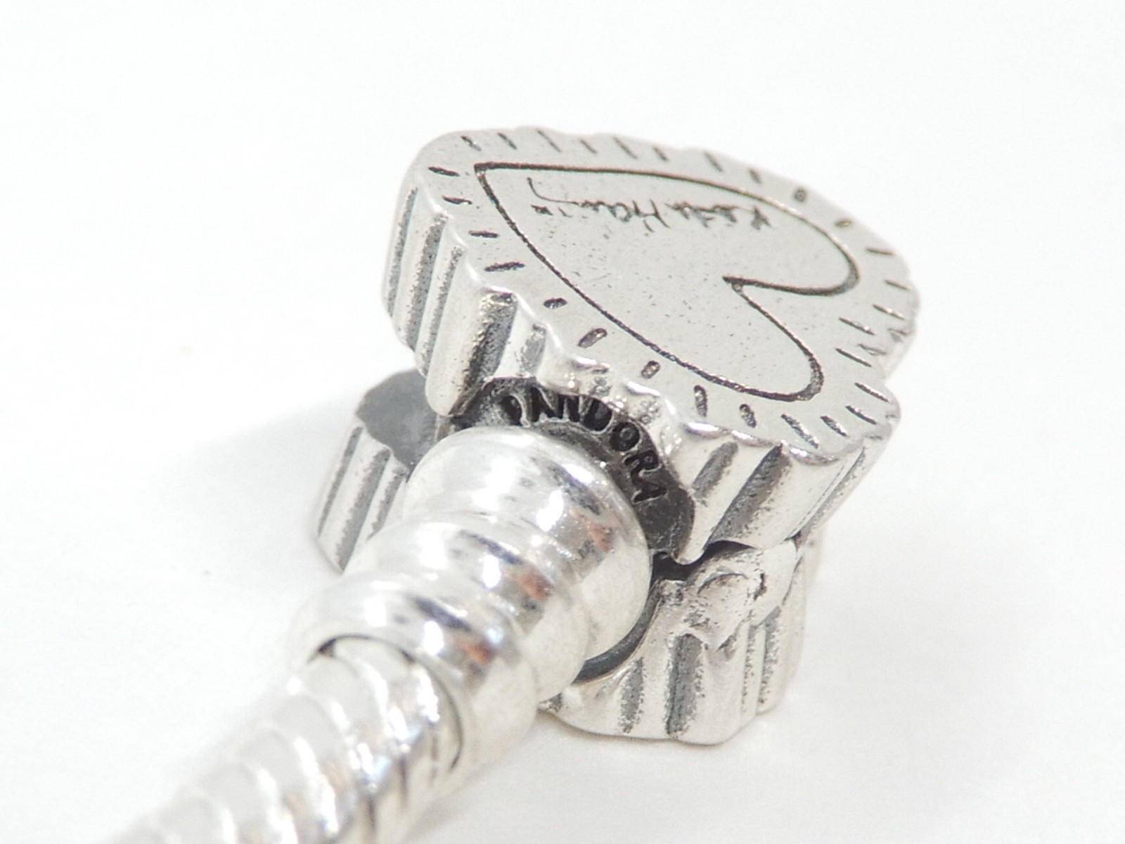 Authentic Pandora Moments Keith Haring Radiant Heart Bracelet #592217C01-19cm.
