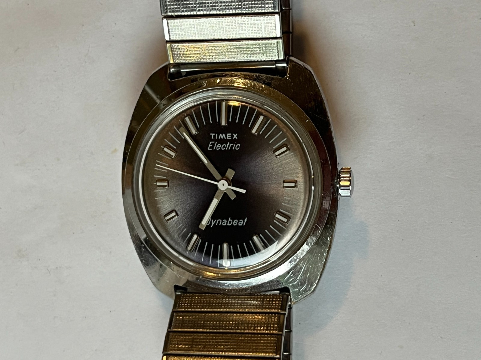 vintage Timex Electric Dynabeat blue dial Watch keeping time