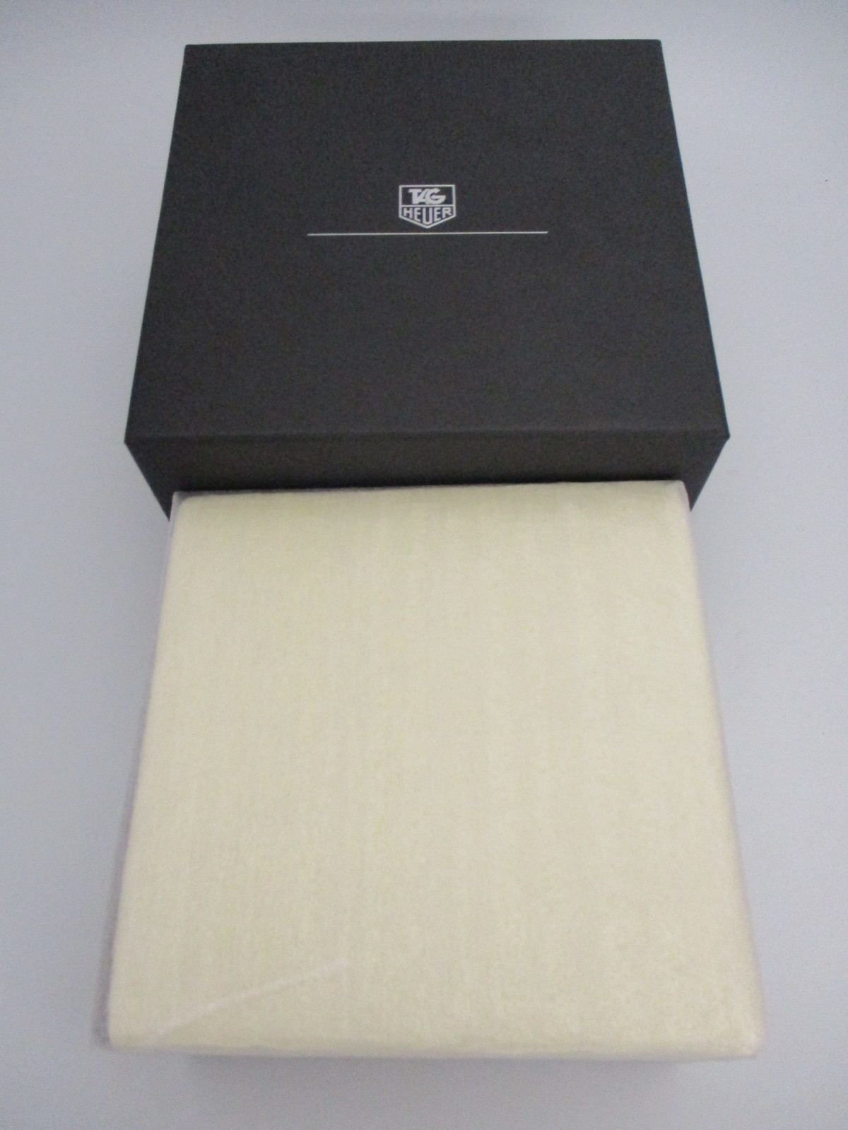 TAG Heuer Deluxe Brown Wood-Grain Watch Box Chest Set Black Inner +Cloth+Booklet