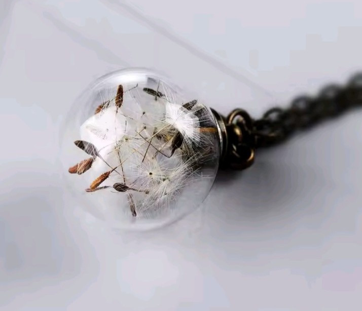 Vintage Crystal Pendant Necklace Gothic Red Quartz Moonstone Charm for Women