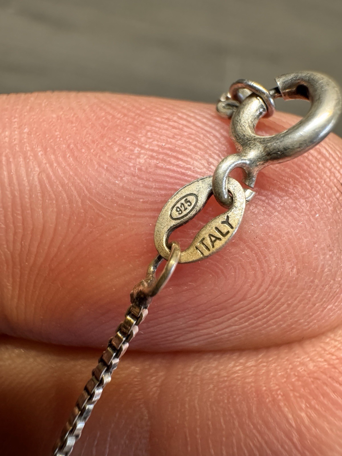 Italy 925 Sterling Silver Box Chain Necklace 18” 2.7g Lobster Clasp Fine